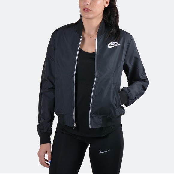 nike lightweight track jacket